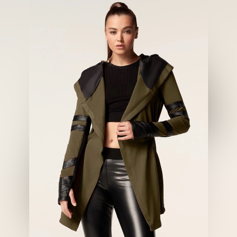 Blanc Noir Olive MAITRI TRAVELER JACKET XS